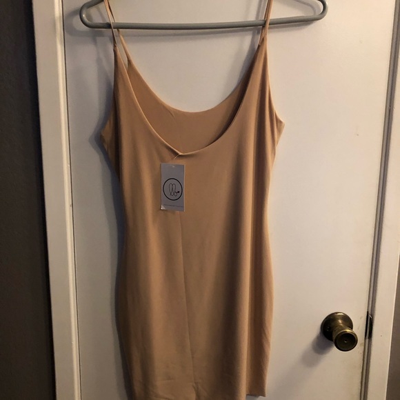 Nude body on Dress from Laura’s Boutique - Picture 2 of 3